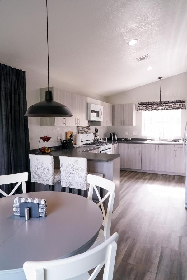 The Villas At Emerald Desert Desert Palms Exterior photo