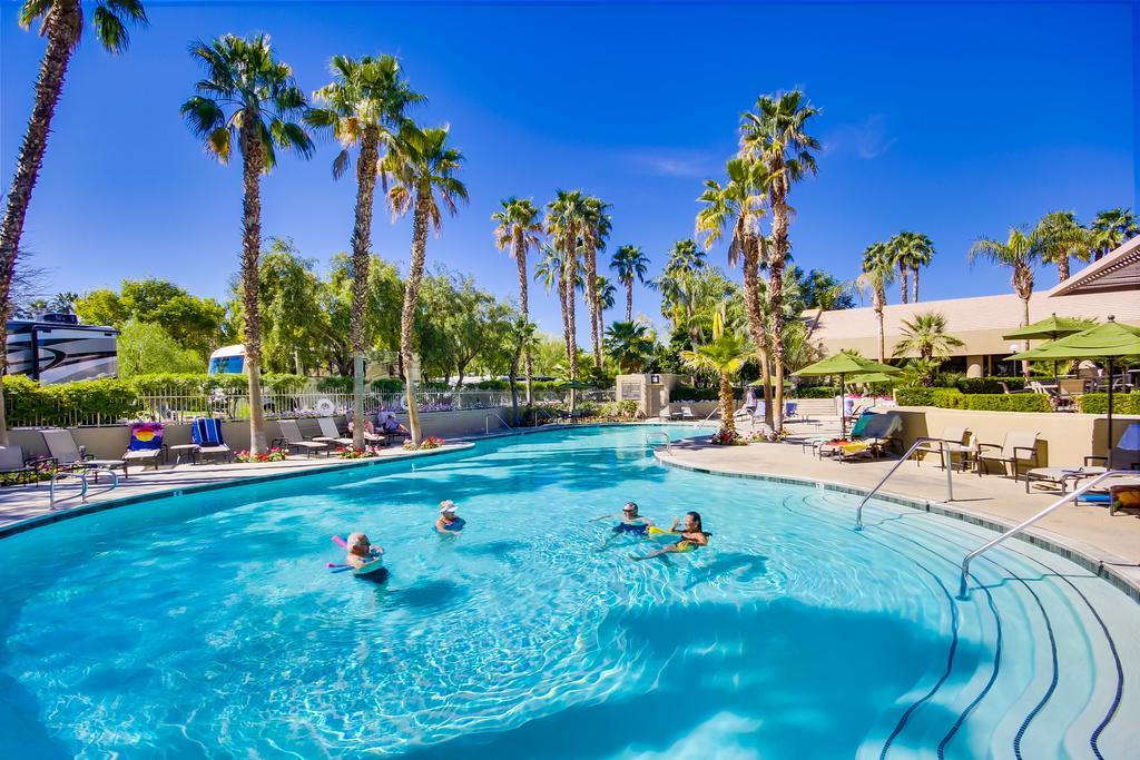 The Villas At Emerald Desert Desert Palms Exterior photo